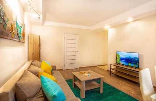 Pechers'kyi District Apartment | Квартира поруч із Палацом Україна та Ocean Plaza