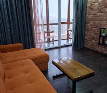 Petropavlovsk Apartment | Квартира с видом на парк,в минуте ходьбы от Акимата,Налоговой, Прокуратуры,Рахмета,Dostyk Mall,ЦОНа