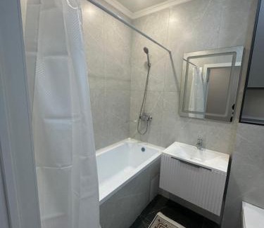 Kaztsik Apartment | Квартира 1 комнатная евро-двушка