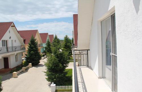 Cholpon-Ata Villa | Коттедж на берегу Иссык-Куля