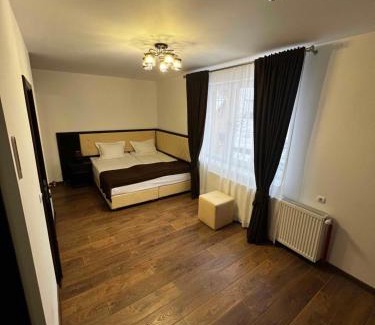 Mizhhirya Hotel | Купецький Двір