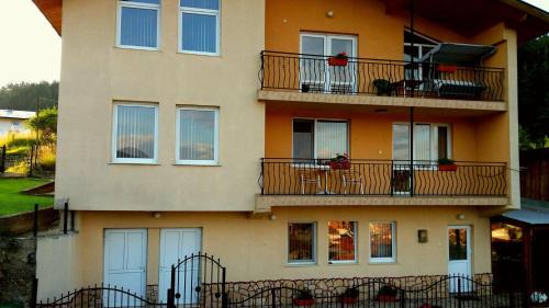 Borino House | Къща за гости МЕЛИСА