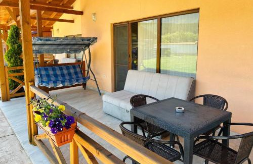 Sapareva Banya House | Къщи за гости “Планински Рай” Mountain Paradise