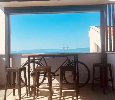 Paralia Ofryniou Apartment | Морска къща ЕММА