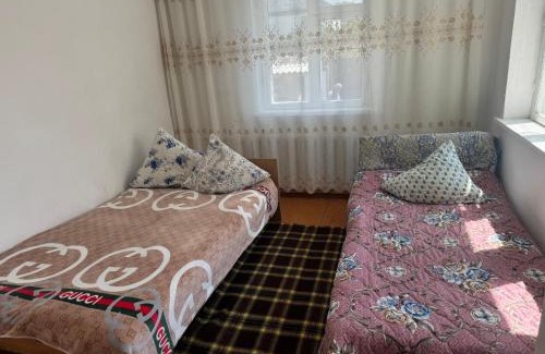 Ak-Talaa District House | Назира