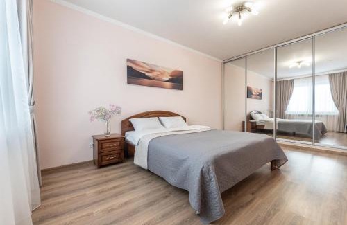 Darnyckyj Apartment | Осокорки Русовой 3