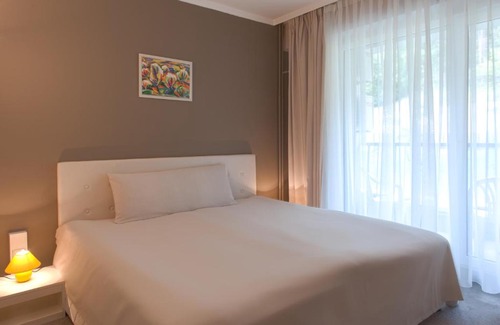 Vranyantsi Hotel | Парк хотел Кюстендил