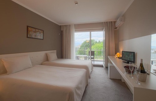Vranyantsi Hotel | Парк хотел Кюстендил
