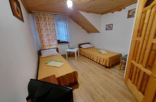 Yasinya Hotel | Приватна Садиба "КУВІК"