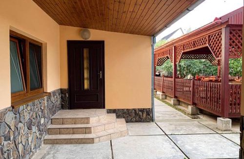 Berehove House | Приватний будинок