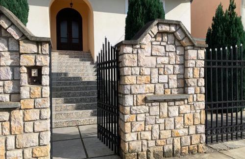 Berehove House | Приватний будинок