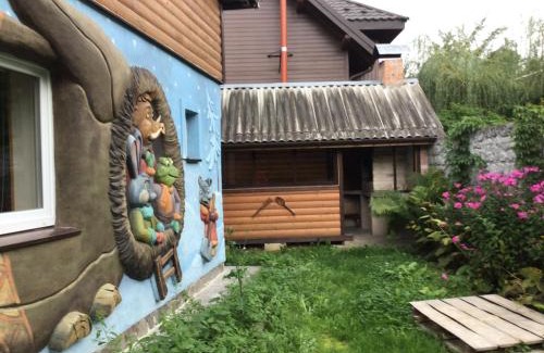 Yaremche House | Рукавичка