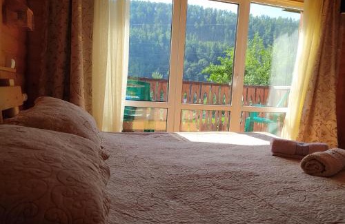 Yaremche House | Садиба Гуцулка Ксеня