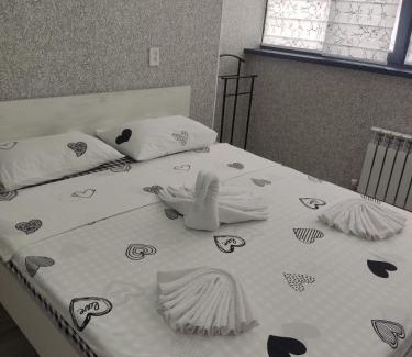 Kaztsik Apartment | светлая студия 2-65 в ЖК Теремки-2