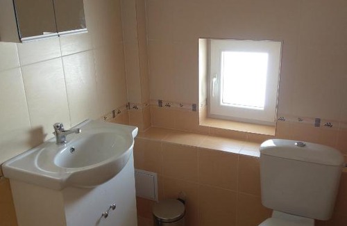 Shiroki Dol House | Стаи за гости Елени