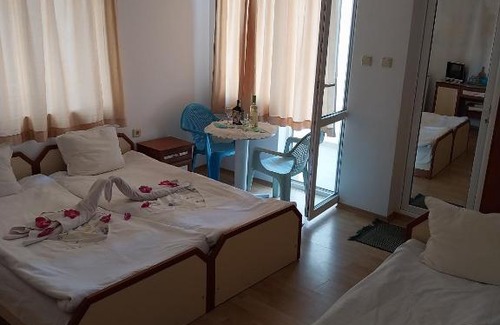 Nessebar New Town House | Стаи за гости Ники