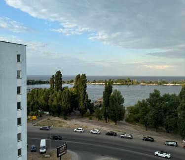 Cherkasy Apartment | Стильна і сучасна квартира з двома спальнями біля Дніпра!
