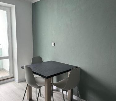 Cherkasy Apartment | Стильна і сучасна квартира з двома спальнями біля Дніпра!