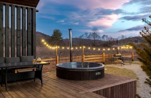 Nizhneye Sinevidnoye Ski Chalet | Стожари, Stozhary