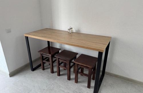 Vinnyts'ka oblast Apartment | Сучасна квартира біля Ставки Вервольфу