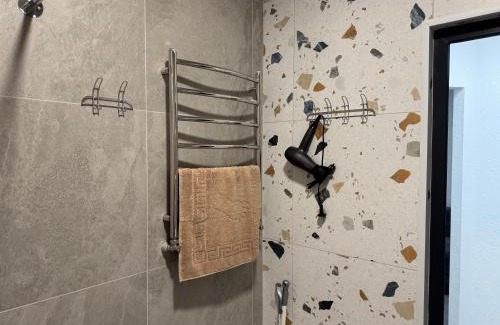 Vinnyts'ka oblast Apartment | Сучасна квартира біля Ставки Вервольфу