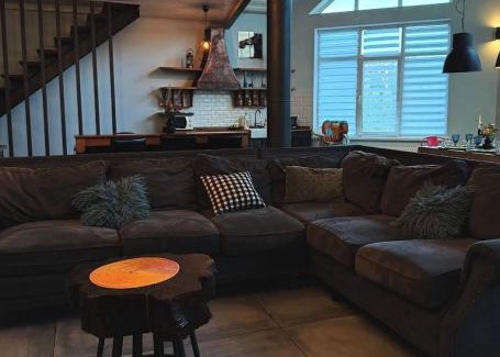 Buki Villa | Трушки34