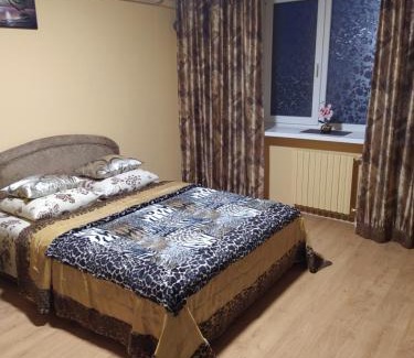 Sukhinovka Apartment | Центр район 5 школи Апартаменти