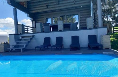 Yablunytsya Ski Chalet | "Шале Олень"