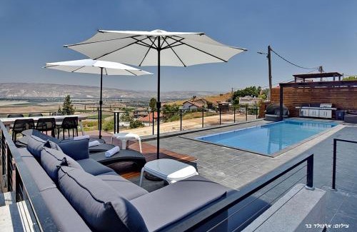 Menahemia Villa | אגמוניה