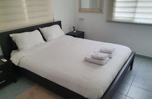 Avnei Eitan House | אדמה ברמה