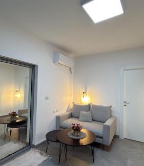 Beit She'an Apartment | בוטיק המשי