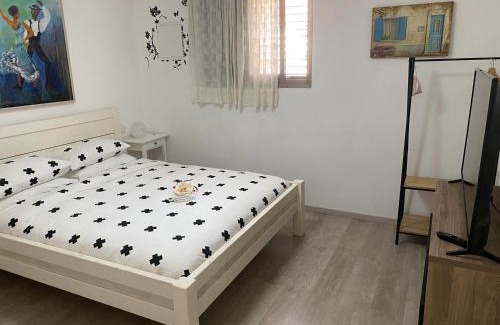 Shlomi House | בין יער לים