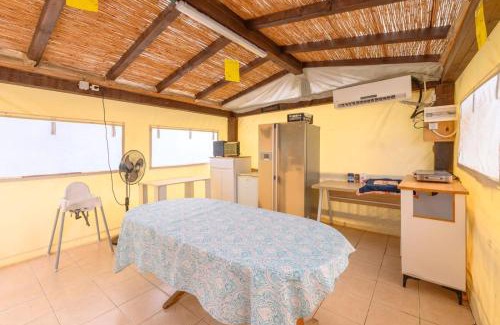 Menahemia Hotel | בינות תמרים