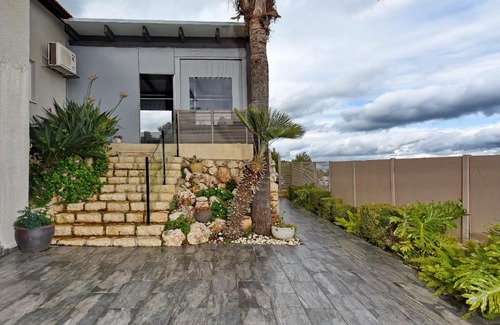 Safed House | בקצה היער