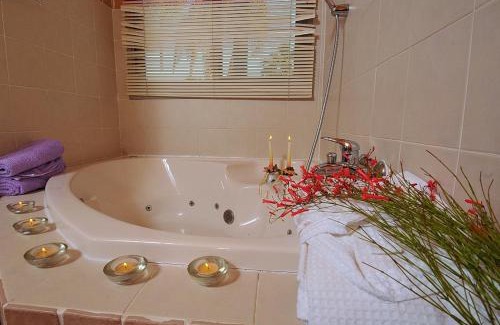 Kahal House | הבקתות של רחל