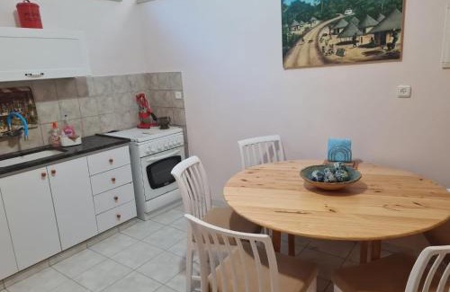 HaZore'a Apartment | המקום של אמי Emmys Place