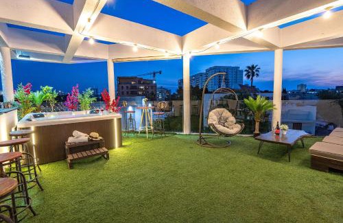 Jaffa Apartment | הפנטהאוז של תל אביב - דירות סטודיו מהממות ופנטהאוז משגע עם ג'קוזי פרטי!