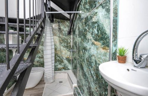 Jaffa Apartment | הפנטהאוז של תל אביב - דירות סטודיו מהממות ופנטהאוז משגע עם ג'קוזי פרטי!