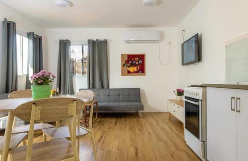 Ne'ot Golan House | הצימר של גברת שקשוקה