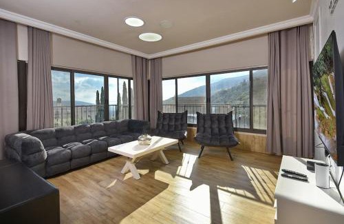 Ein Al-Asad Apartment | הרמוניה בכפר - וילה מקסימה עם ממ"ד, בריכה פרטית מחוממת וג'קוזי