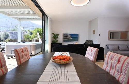 Migdal House | וילה שירת הארבל מבית "חלום עולמי" Shirat Arbel Villa
