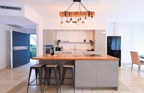 Migdal House | וילה שירת הארבל מבית "חלום עולמי" Shirat Arbel Villa