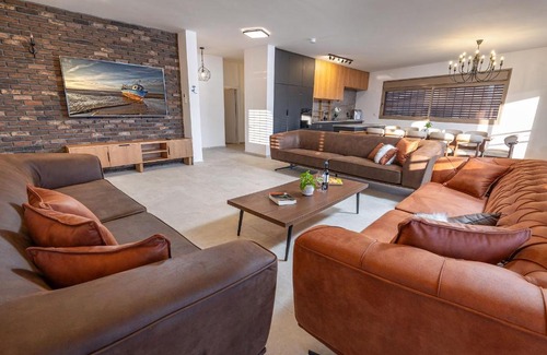 Beit Jann Cabin | וינטאג' וויליג' - כפר נופש מהמם עם בריכה וג'קוזי אירוח דרוזי