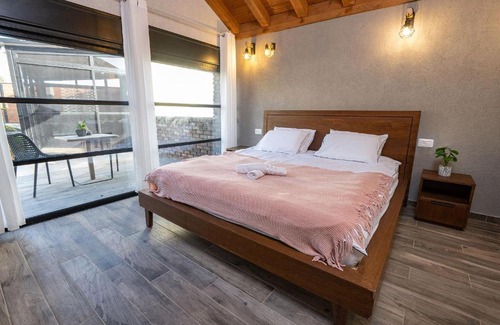 Beit Jann Cabin | וינטאג' וויליג' - כפר נופש מהמם עם בריכה וג'קוזי אירוח דרוזי