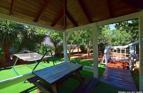 Goren Cabin | זוהר של זכרונות