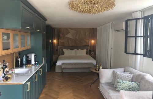 Givat Nili Bed & Breakfast | לאורה