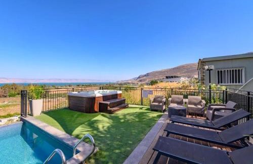Migdal Villa | לה כינרה - ווילה מדהימה עם בריכה פרטית ונוף לכנרת במגדל