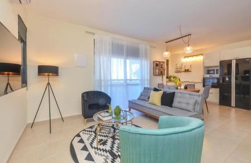 Ein Ya'akov Cabin | ליל הלבנה