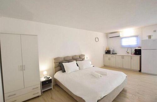 Elkosh Apartment | לקשורי סוויט - Luxury suite