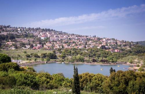 Ma'alot - Tarshiha Apartment | מול האגם